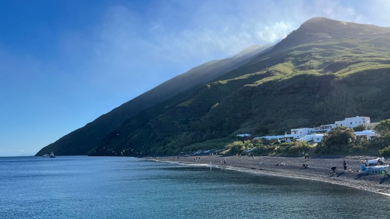 Les îles Éoliennes en une semaine : idées de parcours pour débutants